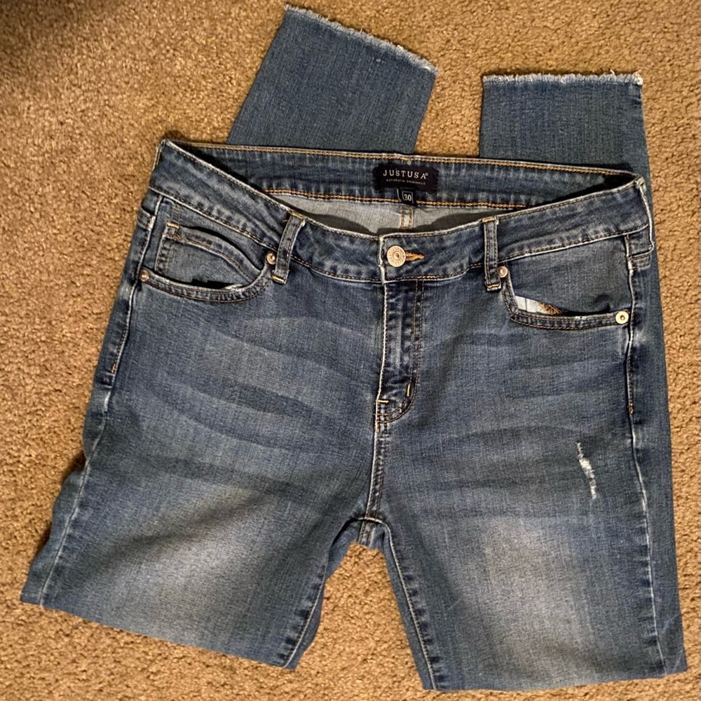 Just USA Darcy Frayed Hem Distressed Cropped Jeans Size 30 Indigo